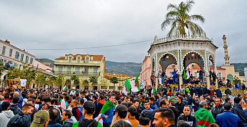 الجزائر: تناقضات أم أزمة في النظام؟ مسار الرأسمالية الجزائرية في خضم الأزمة العالمية